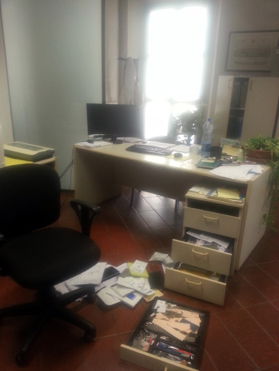 furto biblioteca