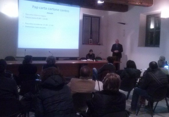 Conf raccolta carta centro storico