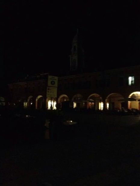 piazza garibaldi spenta