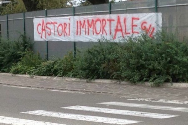 striscioneeeeeeeee