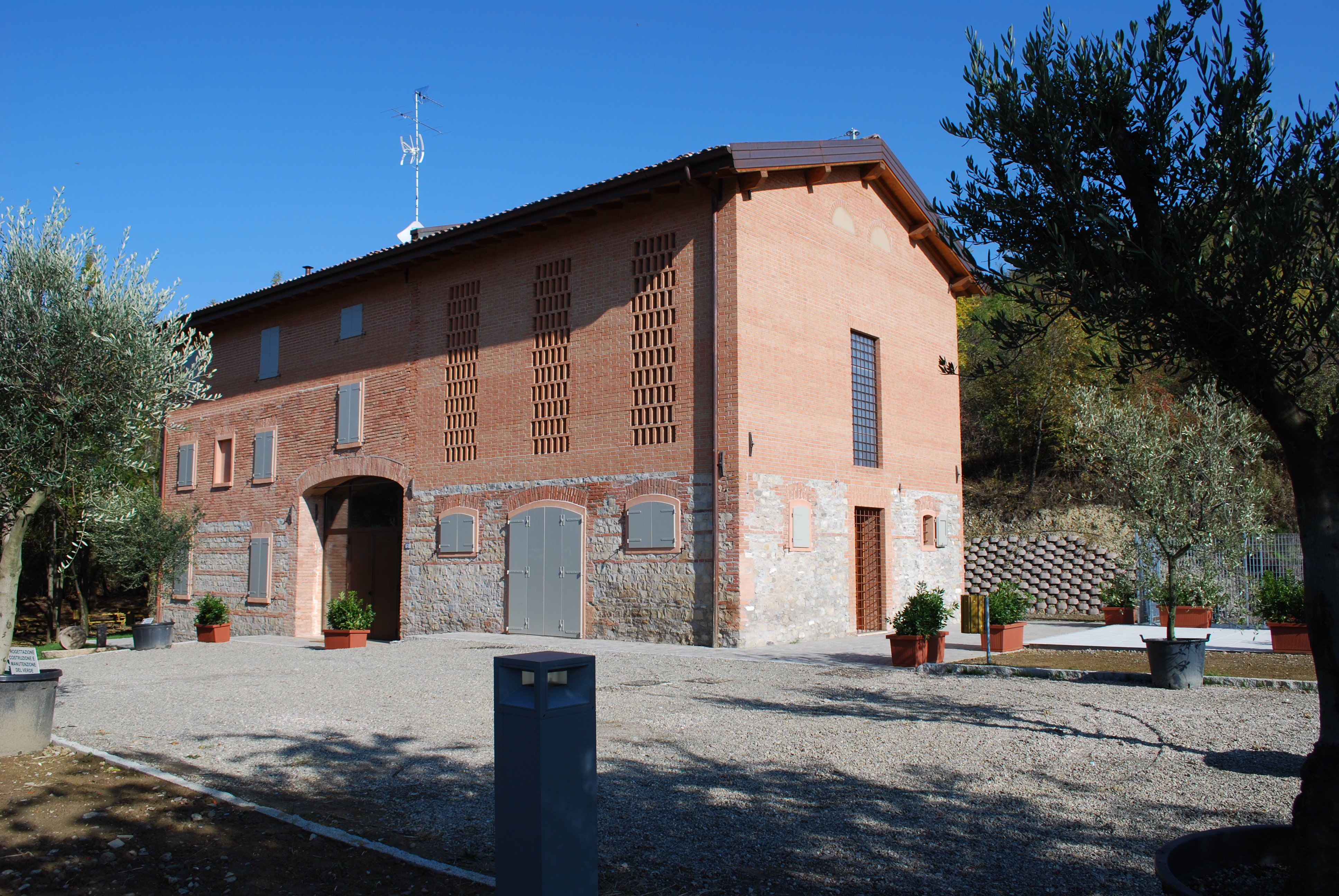 Stipulata la convenzione tra l’ Amministrazione Comunale e le Associazioni Tartufai di Modena