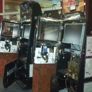 Spaccata al bar Cristallo:ingenti i danni