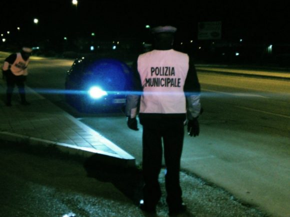 I controlli notturni della Municipale  Menani:”Sassolesi rispettosi della normativa Covid”
