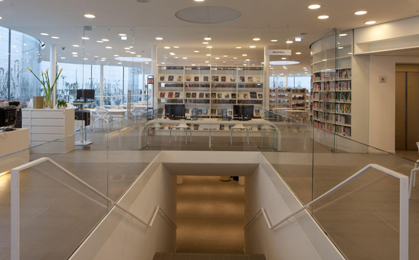 Libri, il prestito è “take away” La biblioteca Mabic è chiusa ma il servizio è garantito