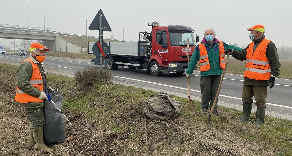 I cacciatori ripuliscono i campi limitrofi la Pedemontana
