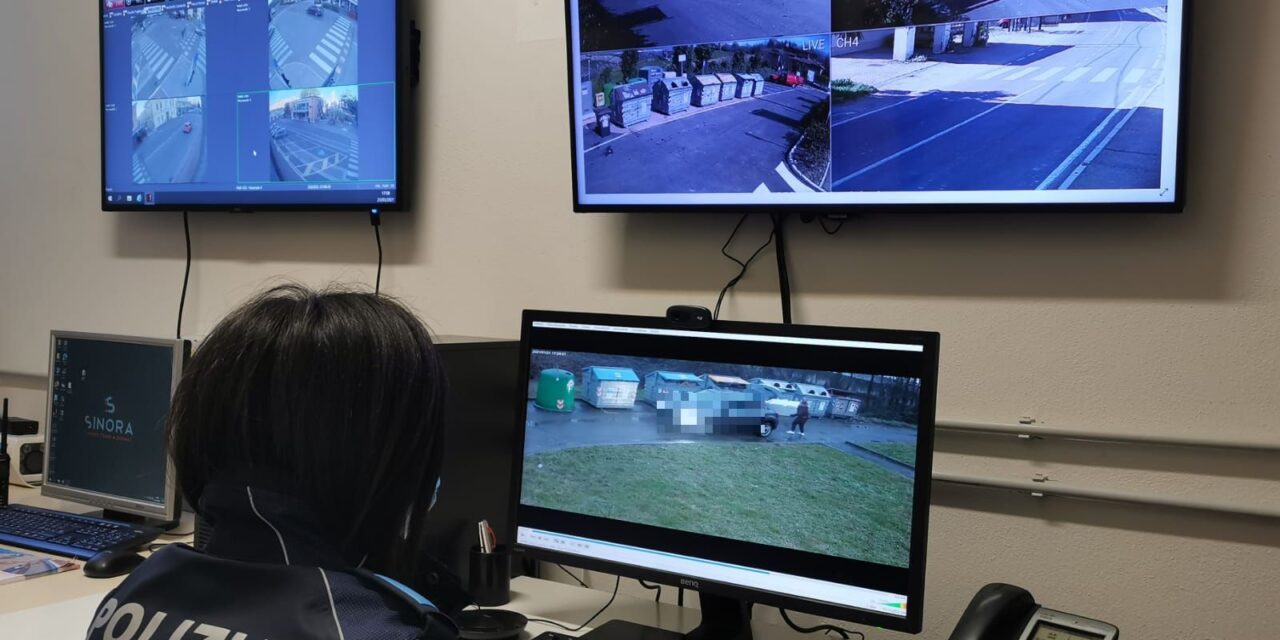 ABBANDONO RIFIUTI, ATTIVE A MARANELLO  DUE NUOVE TELECAMERE MOBILI,  GIA’ SANZIONATI 16 TRASGRESSORI:  PORTE E FRIGORIFERI TRA I CASSONETTI