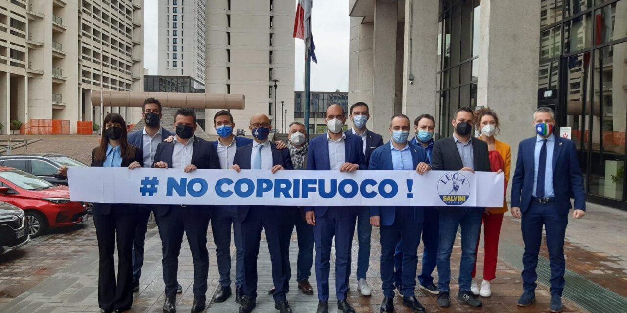 Flash-mob Lega davanti alla Regione ER:”No coprifuoco”