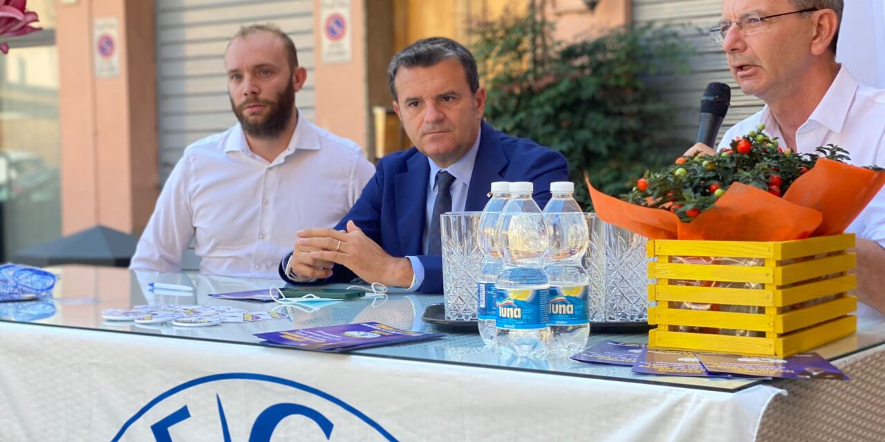 IL SOTTOSEGRETARIO CENTINAIO A SOSTEGNO DI PALAZZI E DELLA SUA LOTTA ALLA DISCARICA