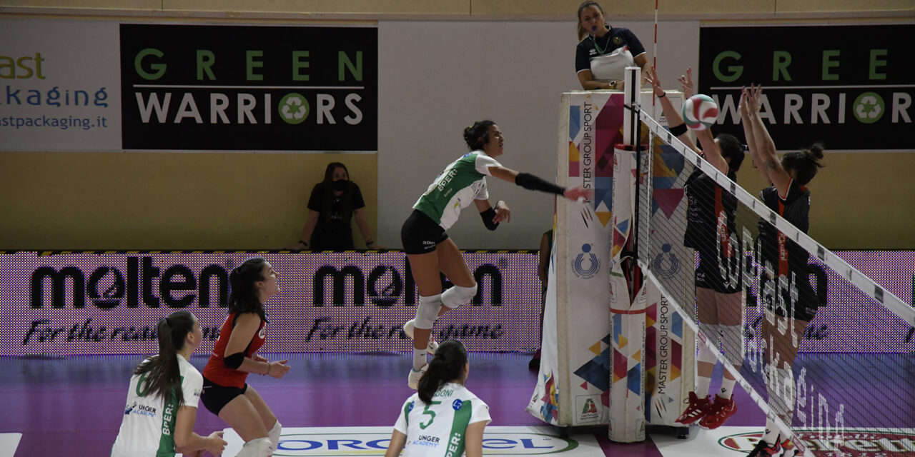  Un punto d’oro per la Green Warriors contro Macerata: prima va sotto 0-2, poi si arrende al tie break