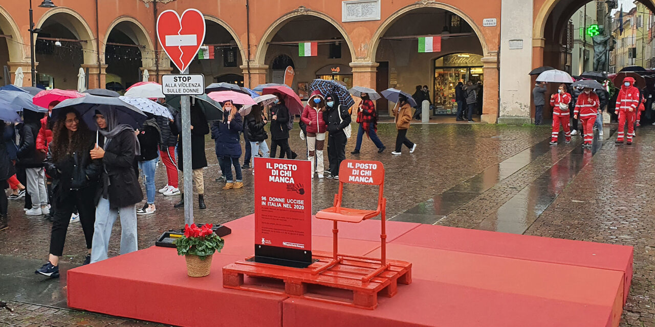 #LIBEREDALLAVIOLENZA: LA MARCIA SILENZIOSA
