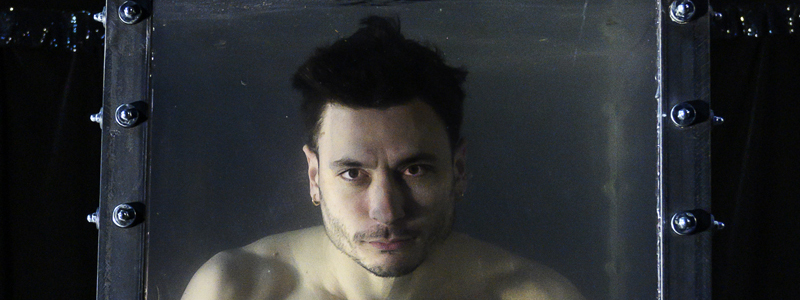 L’uomo calamita