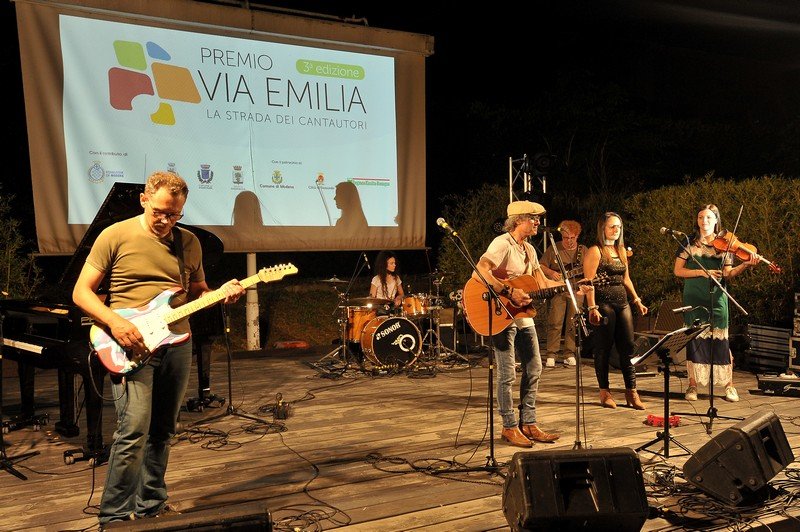 I giovani cantautori in piazza