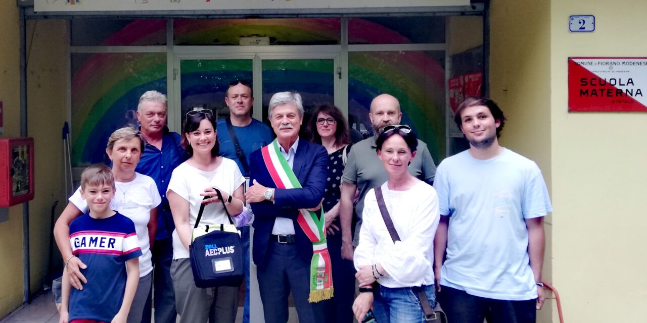 La famiglia di Lorenzo Nicolini dona un defibrillatore all’Arcobaleno