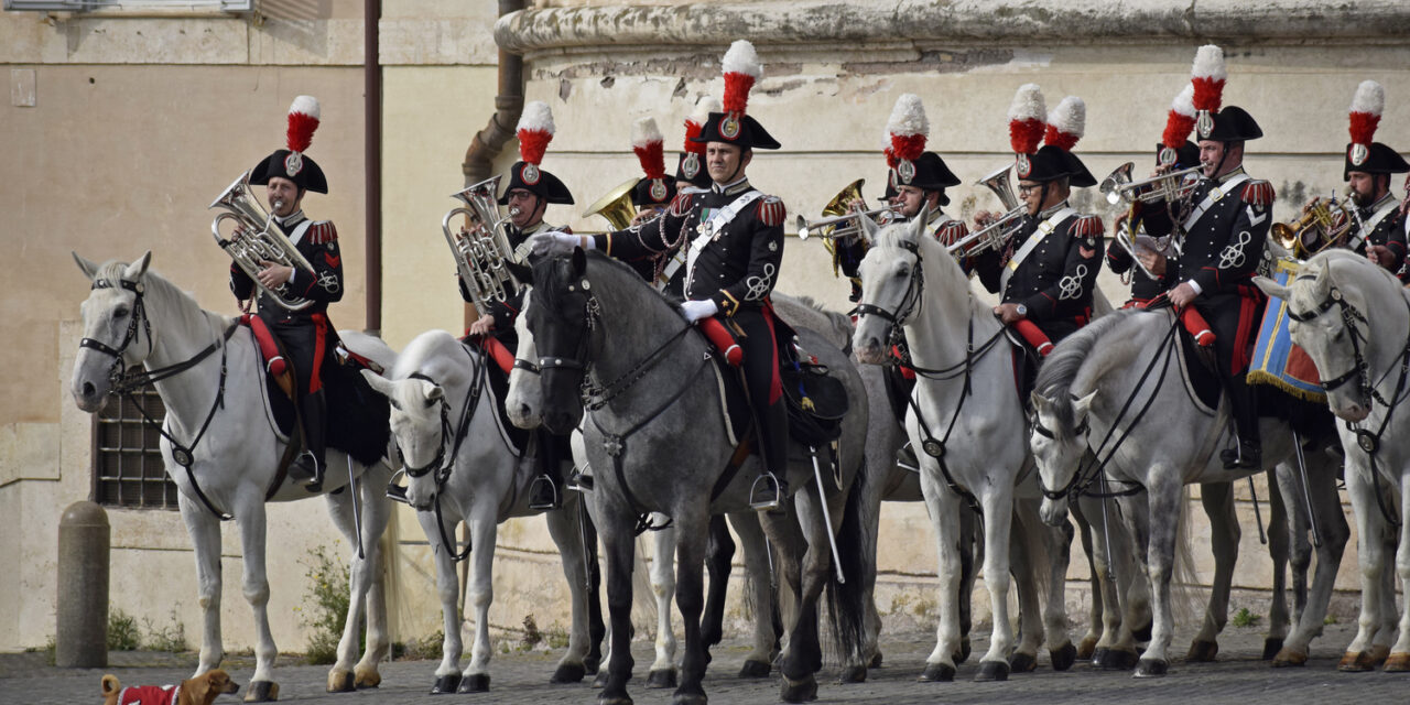 Alla Notte Rossa la Fanfara dei Carabinieri a Cavallo