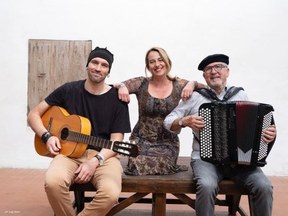 “In viaggio. Storie e note nomadi”: musica e parole con Gypsinduo e Isabella Dapinguente