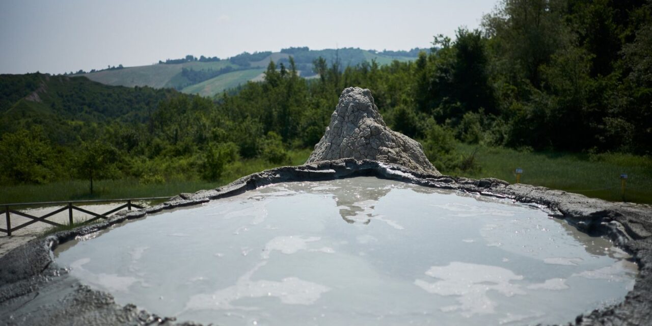 Ferragosto al Castello di Spezzano o alle Salse di Nirano?