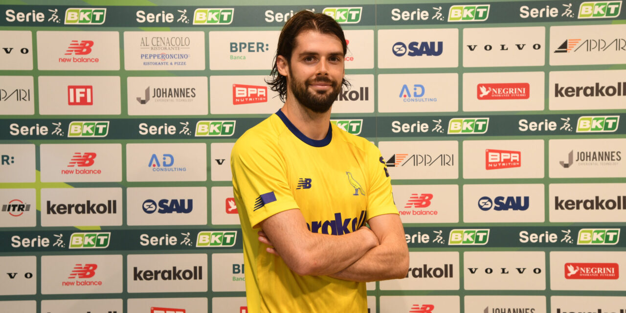 Andrea Poli, nuovo rinforzo per il centrocampo canarino
