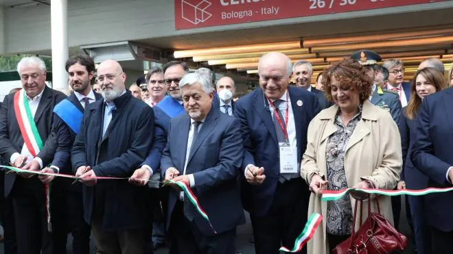 Tra le speranze e le perplessità degli scenari internazionali si è aperta la 39^ edizione di Cersaie