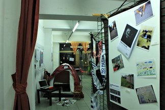 Giovedì inaugura una mostra sui migranti