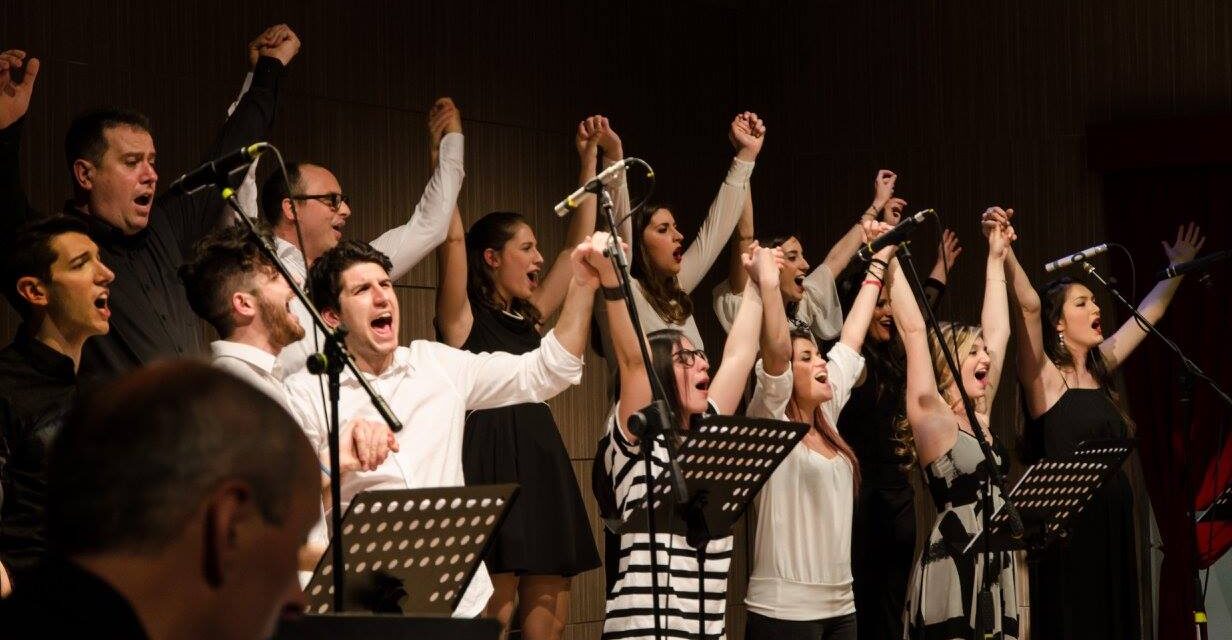 Gran Galà di fine anno, cantando e danzando il Natale  Serata, sulle note della beneficenza