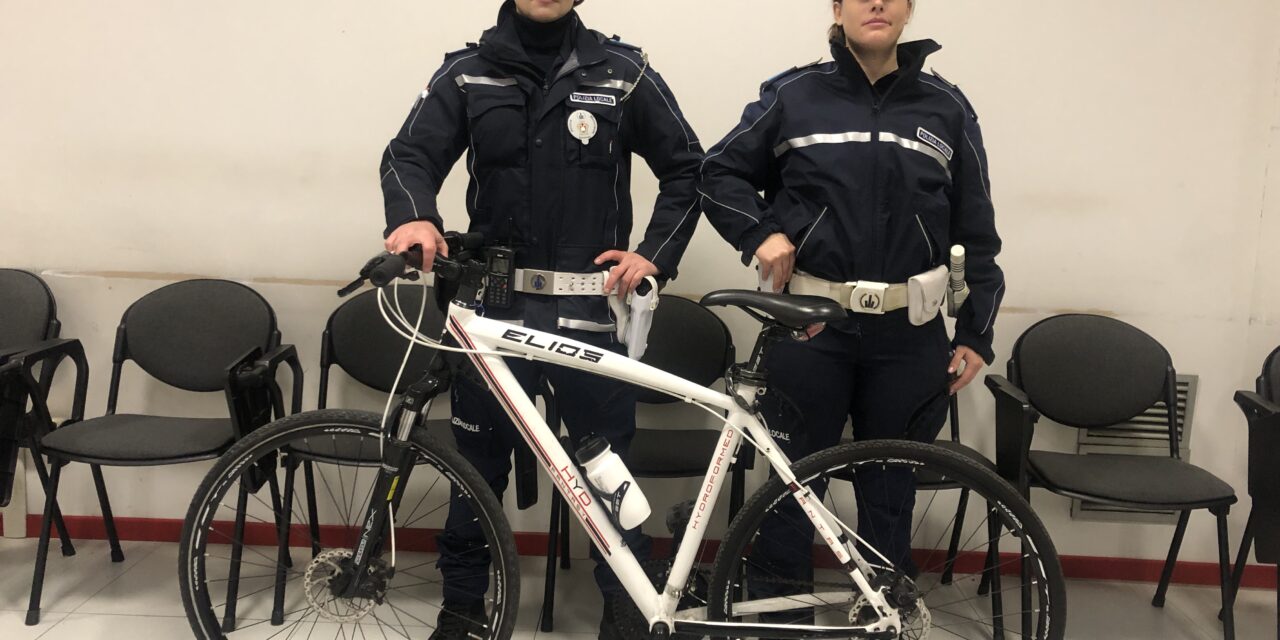 POLIZIA LOCALE: RECUPERATA UNA BICICLETTA OGGETTO DI FURTO