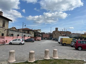 Parcheggio su Via Pascoli