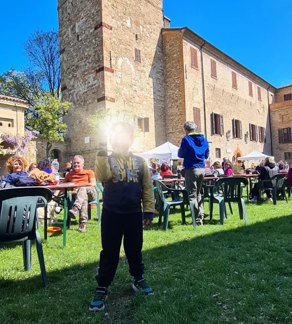 SENTIERI COMUNI Grande successo per la prima tappa del programma, svoltasi a Sassuolo Domenica 16 Aprile
