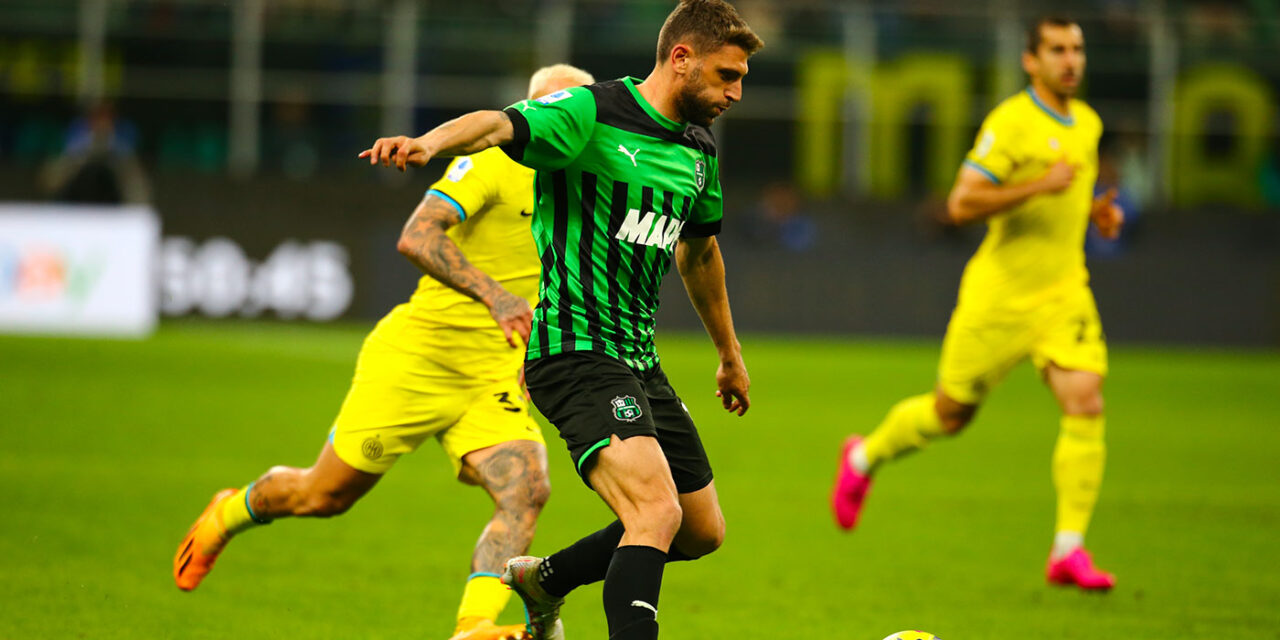 La situazione Berardi in continua evoluzione: il Sassuolo lo toglie dal mercato e lui decide di allenarsi coi fuori rosa