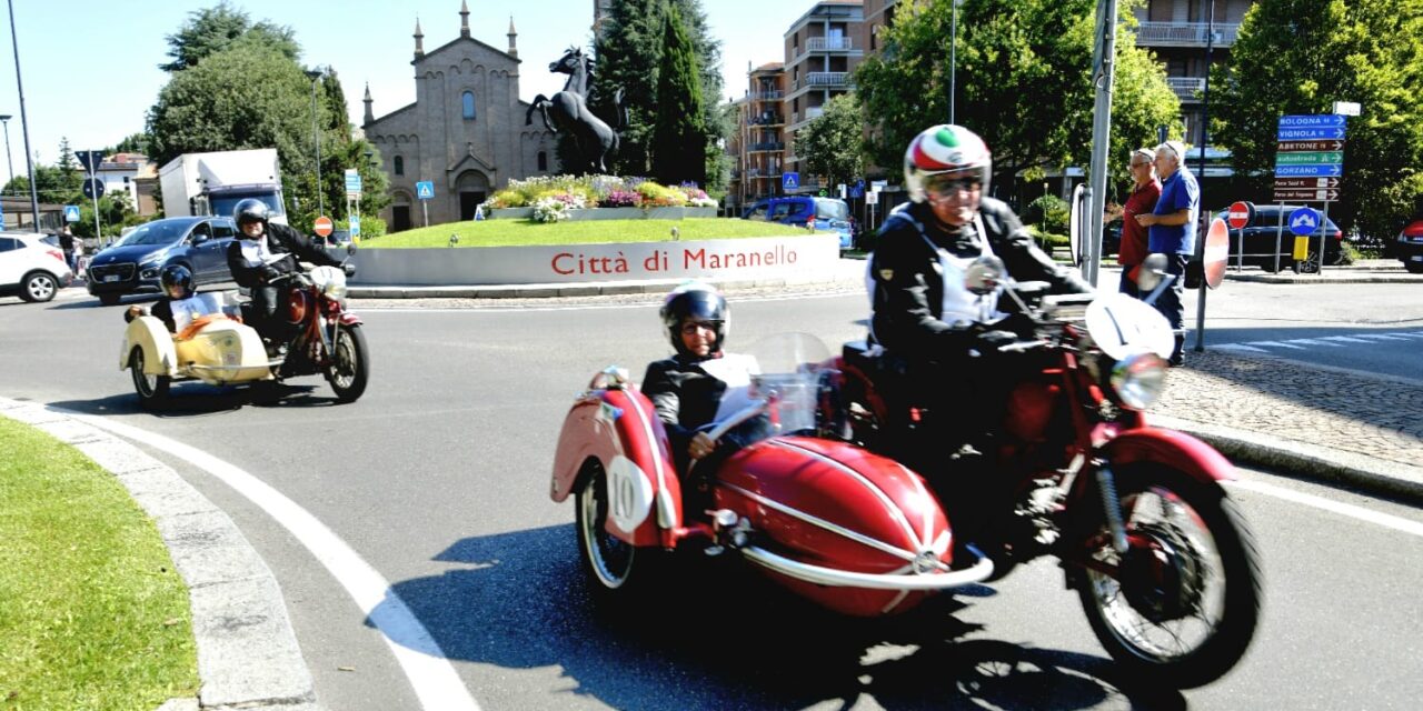 TAPPA A MARANELLO PER LA PRESTIGIOSA RIEVOCAZIONE MILANO-TARANTO:  PIAZZA LIBERTÀ INVASA DA OLTRE CENTOCINQUANTA MOTO D’EPOCA