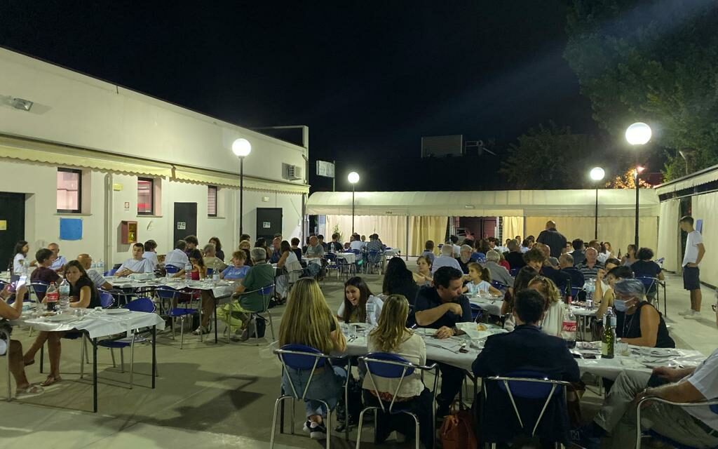  “MARA-BANDA” INAUGURA LA FESTA DELLA SOLIDARIETÀ  I GIOVANI ARTISTI LOCALI SUL PALCO DI ITALIA DEL FUTURO