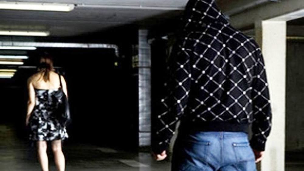 Divieto di avvicinamento alla vittima per un 48 enne, accertati gravi e ripetuti atti persecutori