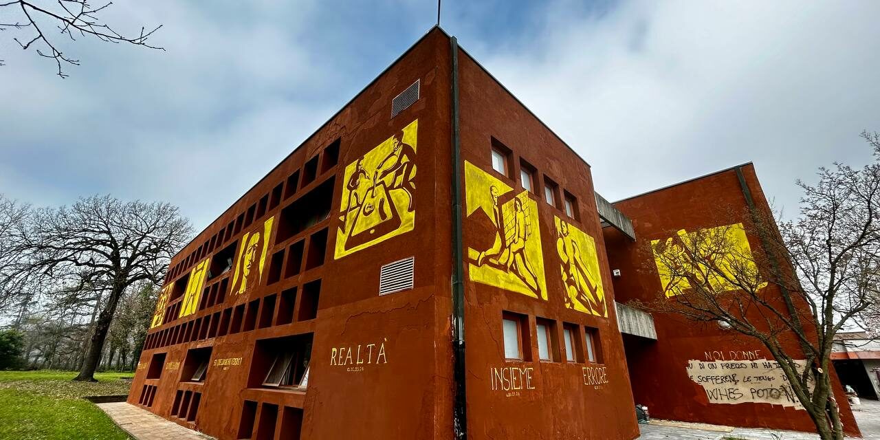Murales esterni scuole Bursi