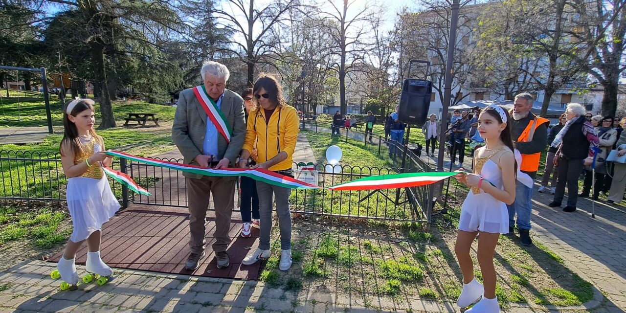 Per non dimenticare; inaugurata un’area giochi alle vittime della mattanza di via Manin