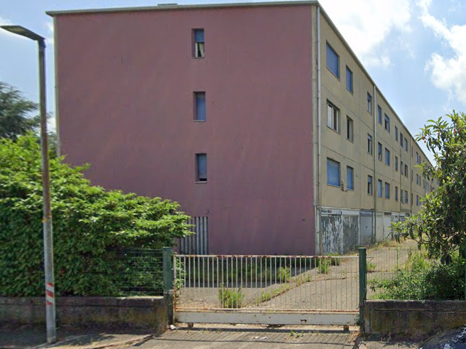 Offerte per l’abbattimento del palazzo di via Poliziano