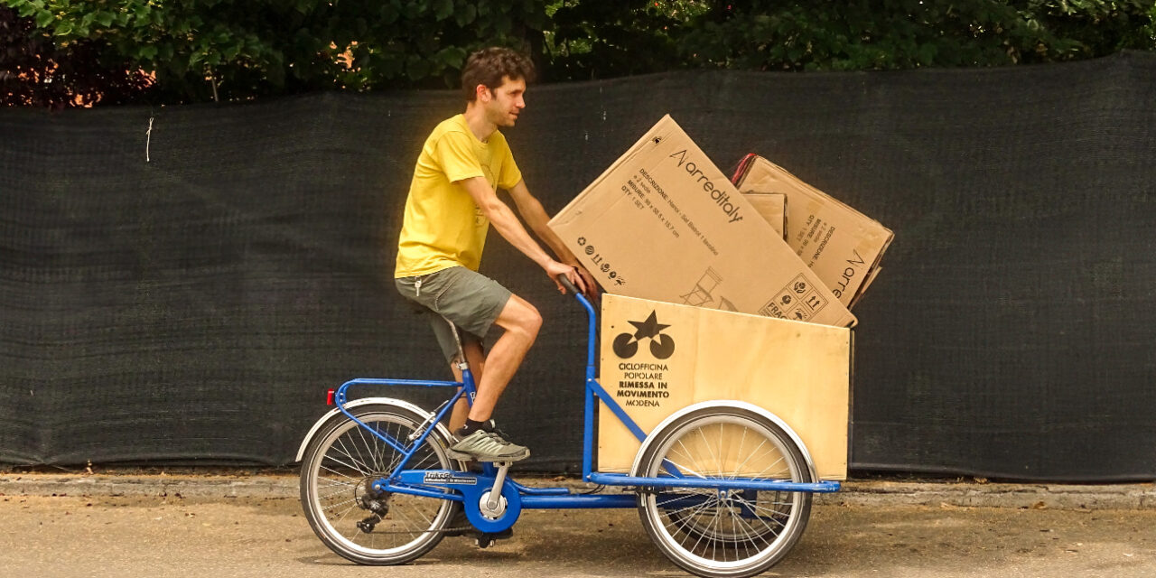 Modena, Ciclofficina Popolare lancia il progetto “Cargoteca – prestito gratuito di cargo bike”