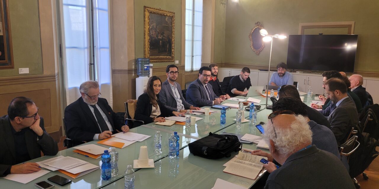 DISTRETTO CERAMICO, INCONTRO SUL ‘PATTO LAVORO E CLIMA’:  CASA, MOBILITÀ, TRANSIZIONE ENERGETICA E CALO NASCITE AL CENTRO