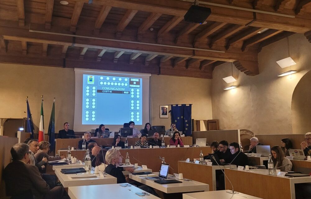 Consiglio comunale, approvate mozioni su riforma della cittadinanza e diffusione dei defibrillatori semiautomatici (DAE)
