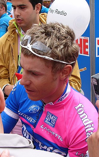 ASPETTANDO IL GIRO-E