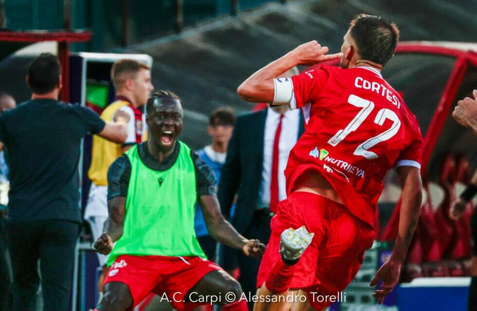 Pareggio in rimonta per il Carpi, ospiti in 10: evitata la beffa