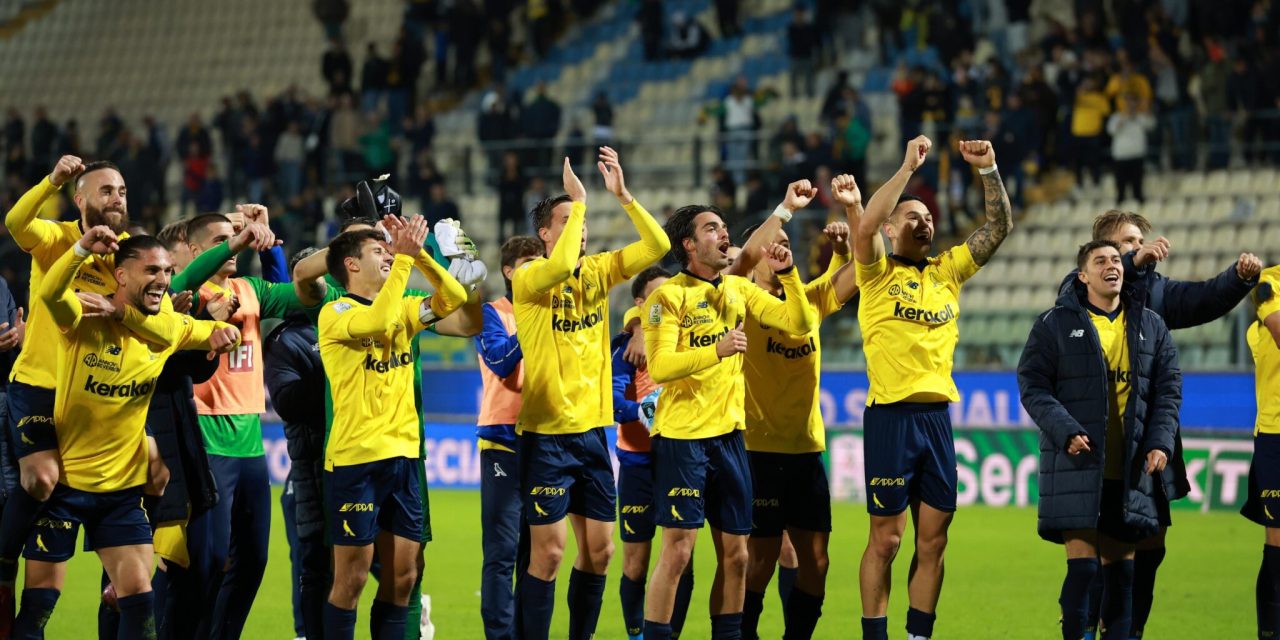 Modena, vittoria e primato solitario