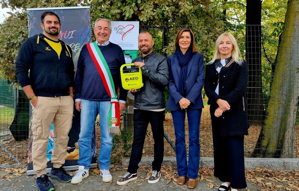 Donato un nuovo defibrillatore da Highlanders e Team Enjoy