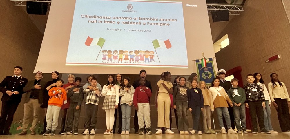 Conferita la cittadinanza onoraria a 22 bambini nati in Italia da genitori stranieri
