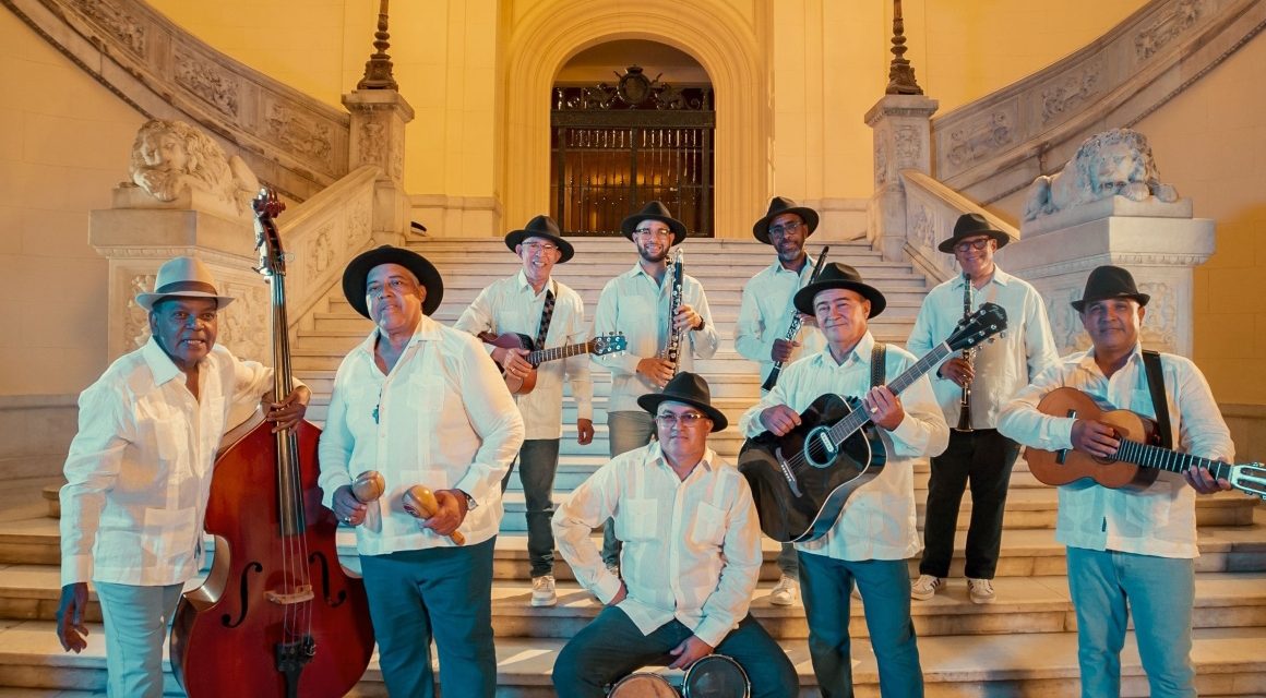 Grupo Compay Segundo a Imola