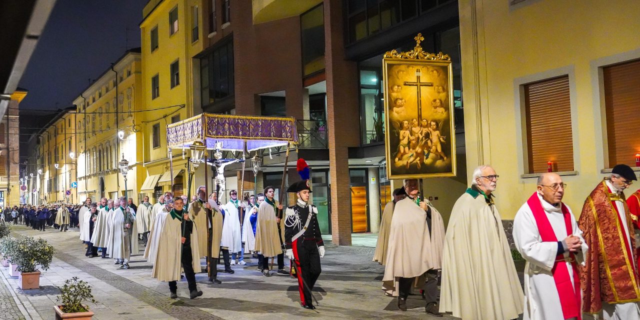 SI RINNOVA LA PROCESSIONE DEL “SANTO TRONCO”