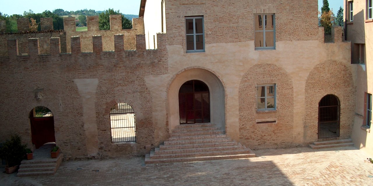Al Castello di Spezzano cinema all’aperto al gran finale, continua la musica di Note di Notte