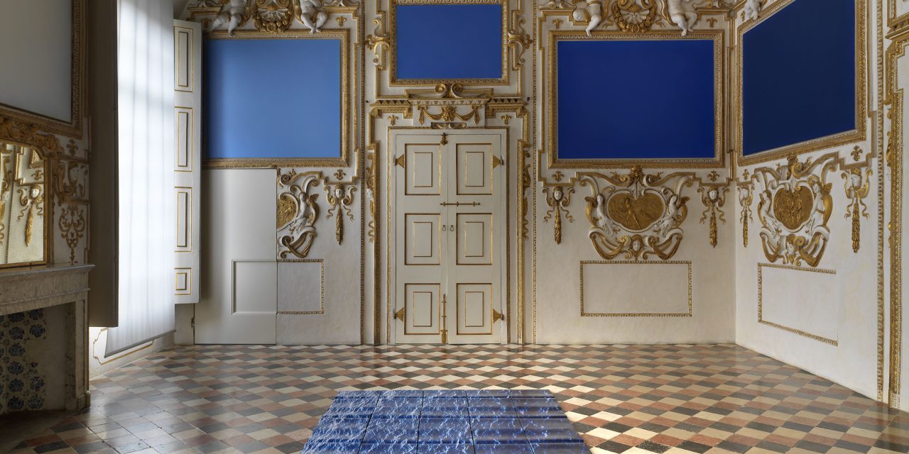 L’ARTE CONTEMPORANEA UNISCE SASSUOLO E IL MONDO: IL MODELLO MARCA CORONA E L’ORGOGLIO MASTROVITO