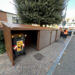 MARANELLO, INSTALLATI GLI ‘ECO-BOX’ IN PIAZZA LIBERTÀ:  RACCOLTA RIFIUTI PIÙ ORDINATA PER LE ATTIVITÀ COMMERCIALI