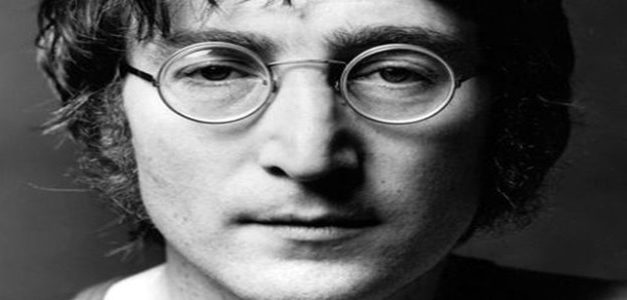 Immagina una serata  a teatro, spettacolo su John Lennon; domani, pomeriggio dedicato a GRAZIA DELEDDA