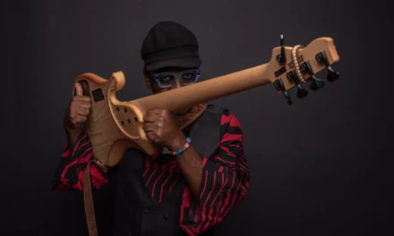 Al Teatro Carani il basso e la voce di Richard Bona, dalle radici africane ai ritmi latini