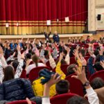 “TUTTI A TEATRO: LA NOSTRA AULA NON HA PIÙ PARETI”